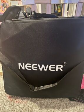 Neewer Ring light - Portable Electronics Bag